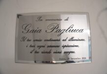 UNA STANZA PER NON DIMENTICARE E PER IL FUTURO: IL PROPERZIO DEDICA UNO SPAZIO A GAIA PAGLIUCA Toccante cerimonia con la famiglia, gli amici, la scuola e le istituzioni in ricordo della studentessa del liceo linguistico prematuramente scomparsa due anni fa